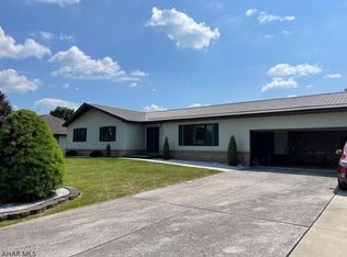 112 Dogwood Ln, Duncansville, PA 16635