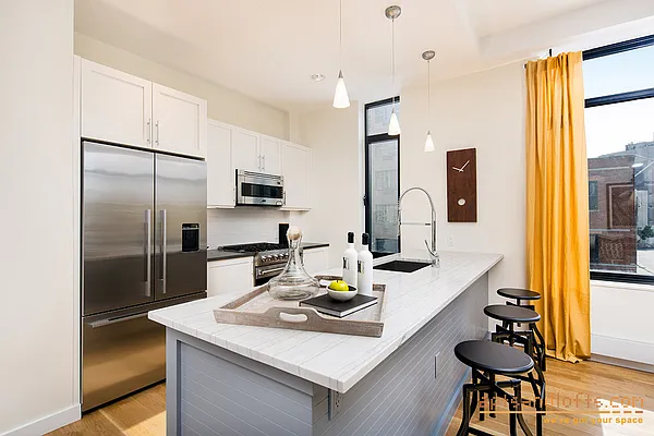 Sold by aptsandlofts.com | media 13