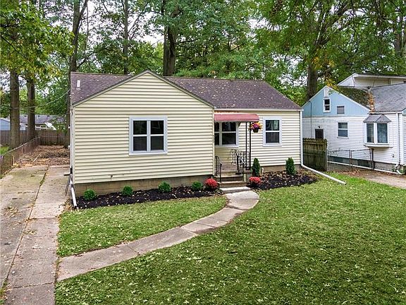 2nd image of 533 Cornell Ave