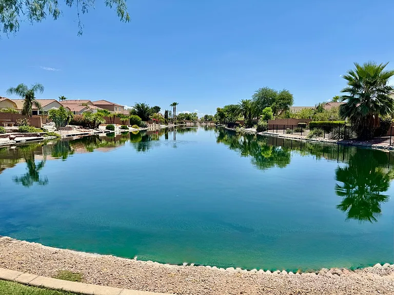 847 E La Costa Pl — Photo 48