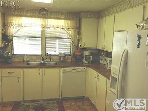 4th image of 9854 Creekwood Ln