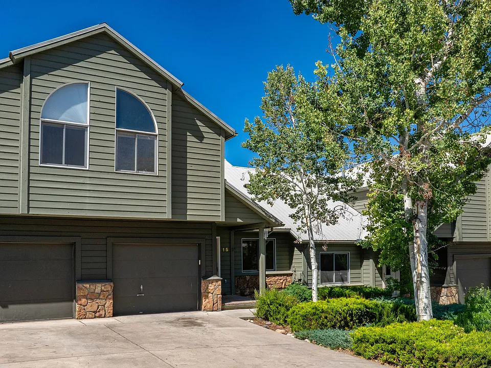 15 Sagewood Ct