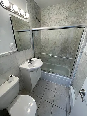 Rented by Bond New York | media 6
