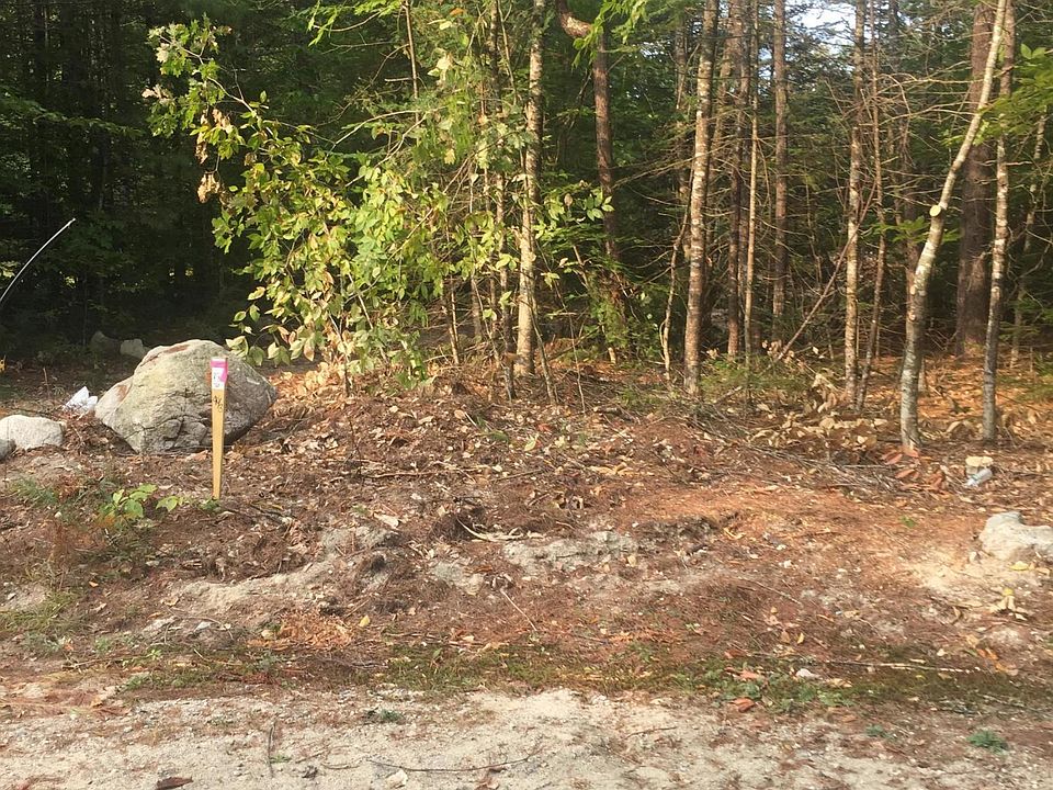 1st image of 7 Stonehedge Dr