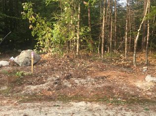 7 Stonehedge Dr, Bridgton, ME 04009