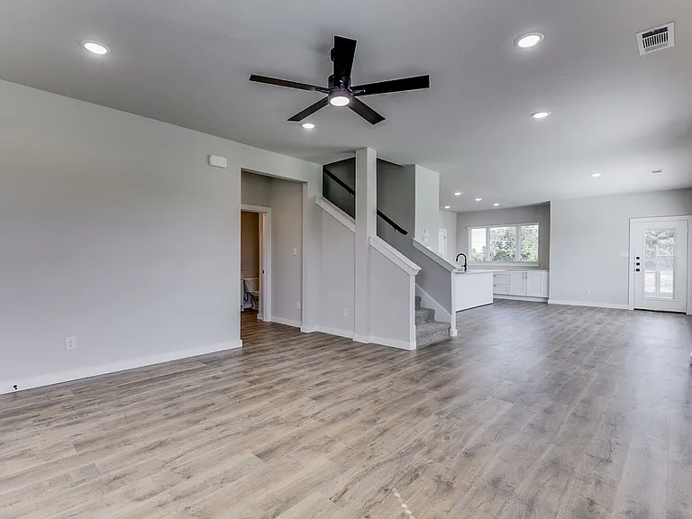4257 Clovis Ct — Photo 5