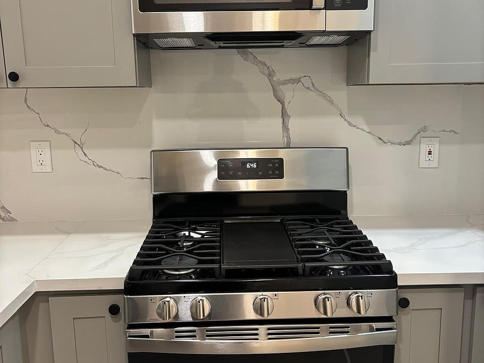 1st image of 630 N Montebello St #631