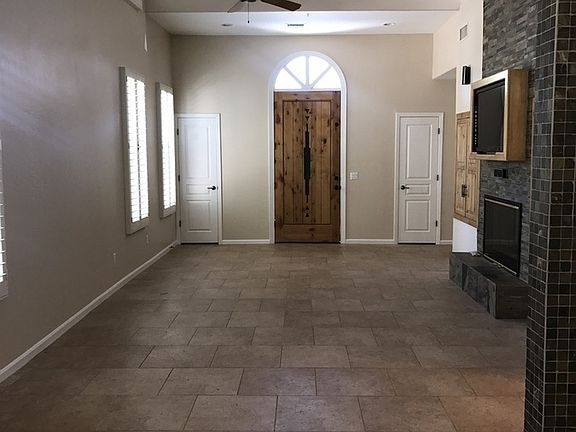 5th image of 20802 Grayhawk Dr #1062