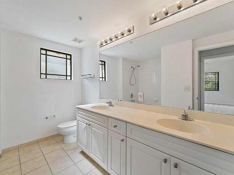 2727 Anzio Ct #301 — Photo 24