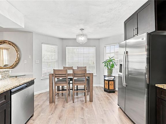 3rd image of 2990 Sugar Maple Dr