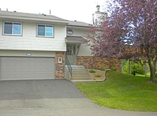 6699 Falstaff Rd, Woodbury, MN 55125