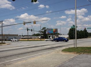 1109 W Oakridge Dr, Albany, GA 31707