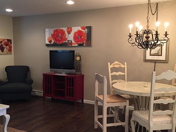 4th image of 31D Cambridge Ct #31-D
