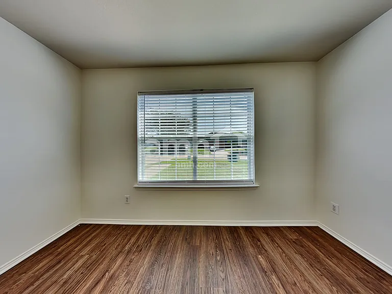 4713 Bridlewood Ln — Photo 12