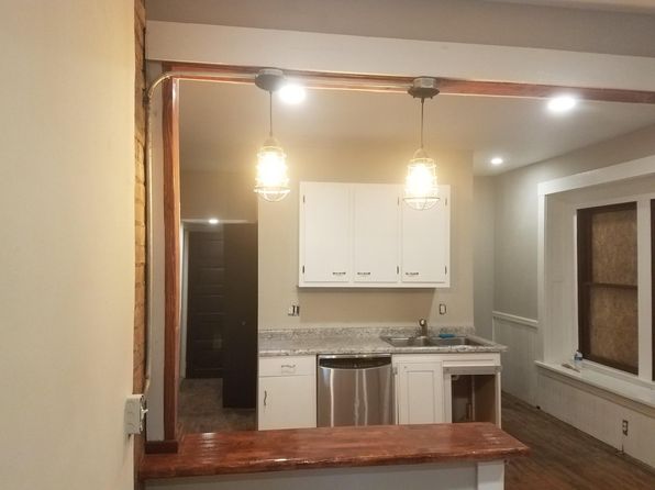 3353 Fulton Rd FLOOR 1