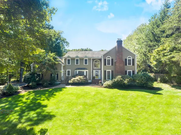 67 Limerick Road, Trumbull, CT 06611