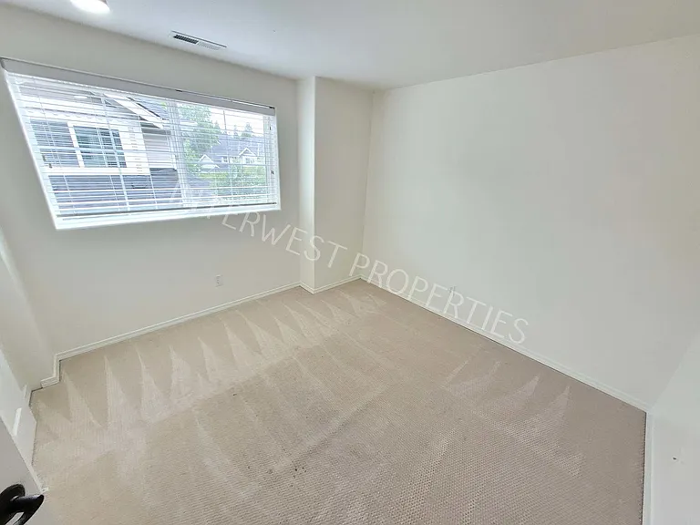 16173 SW Audubon St #102 — Photo 17