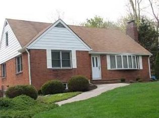 18 Louis Rd, New City, NY 10956