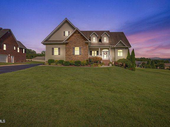 2nd image of 112 Willshire Dr
