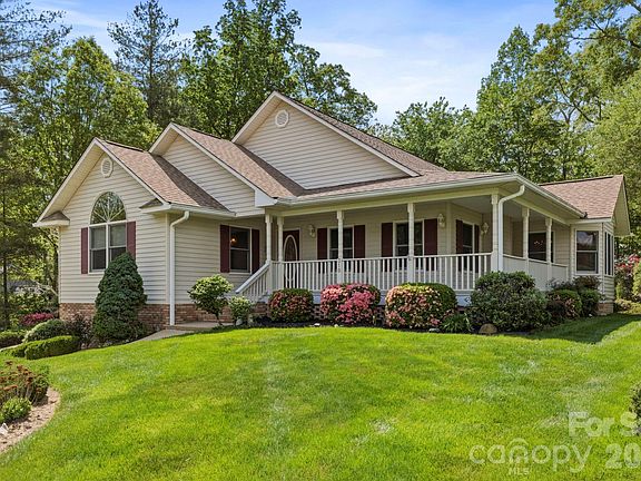 2nd image of 310 Windy Knoll Dr