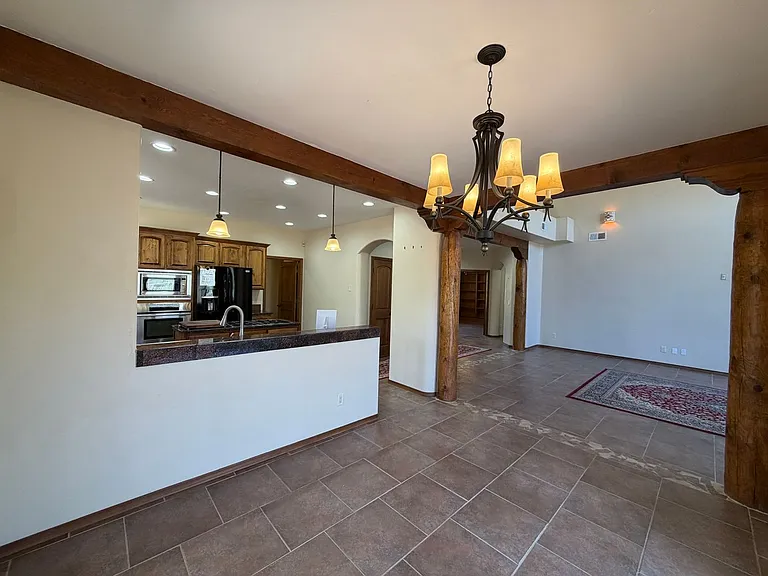 6323 Pima Pl NW — Photo 34