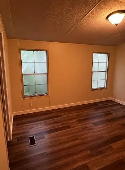 2 bed, $1,200 — Photo 4