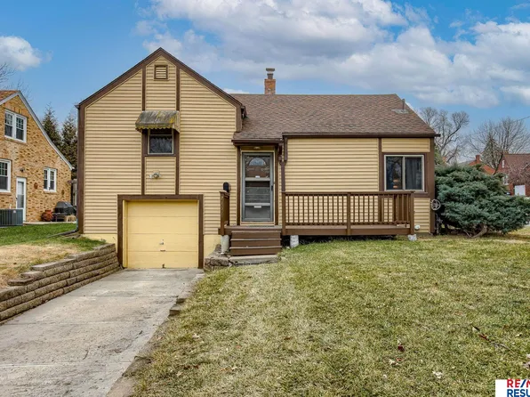 7151 Minne Lusa Blvd, Omaha, NE 68112