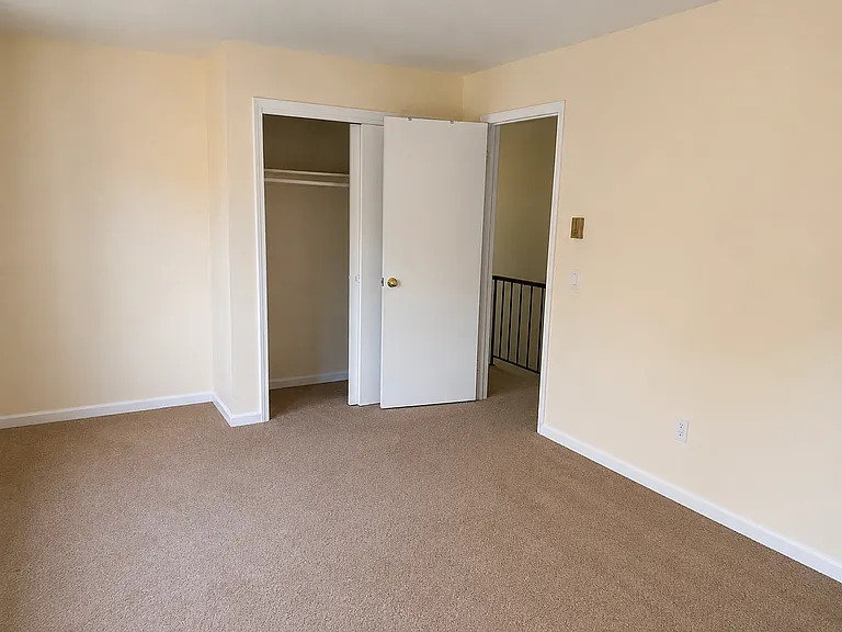 42 Adams Ave #B — Photo 9