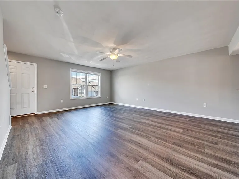 6837 Village Green Dr — Photo 2