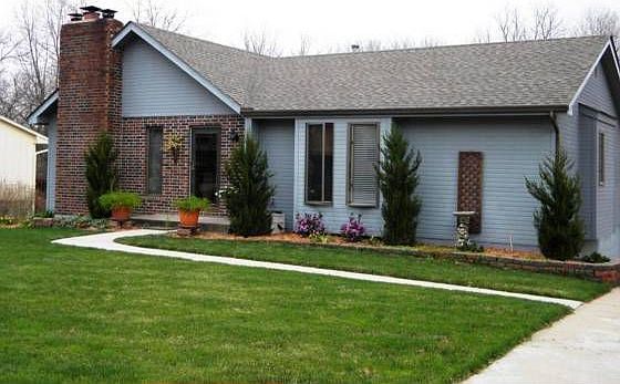 1st image of 1601 Kiowa St