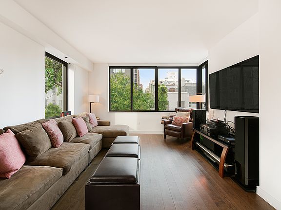 2nd image of 211 E 13th St #6I