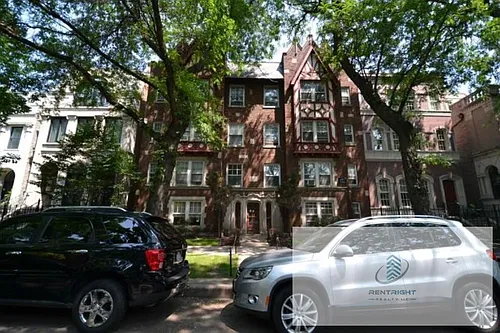 2129 N Dayton St #308 Photo 1