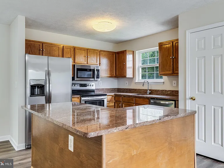 35530 Golf Course Dr — Photo 6