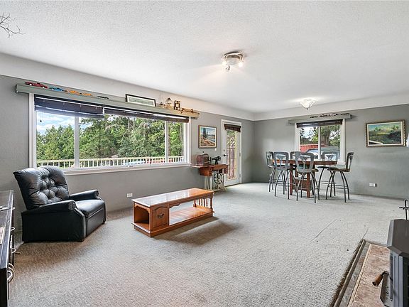 4th image of 4511 Pachena Pl