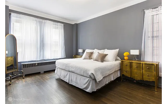 Sold by Douglas Elliman | media 8