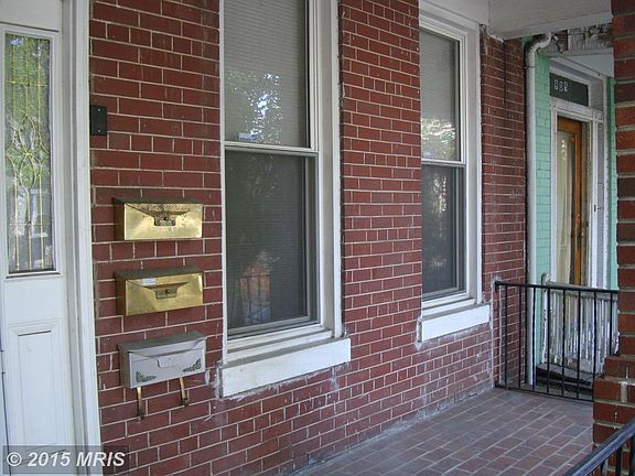 2nd image of 907 11th St NE