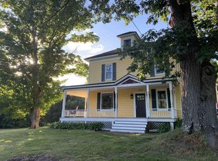 105 Pleasant St, Barton, VT 05822