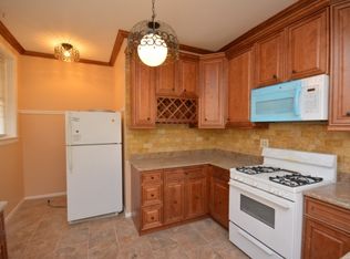 3167 N Broadway St, Chicago, IL 60657