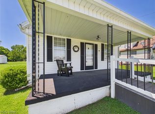90 S 3rd St, Parkersburg, WV 26101