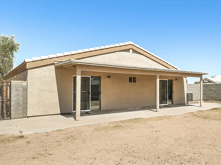 1153 W Diamond Ave — Photo 16