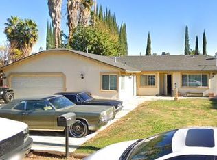 8126 Crebs Ave, Reseda, CA 91335