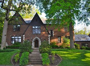 11 Lake Forest Dr, Saint Louis, MO