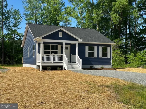 245 Azure Dr, Colonial Beach, VA 22443