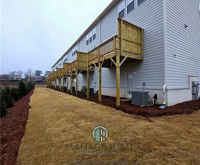 6162 Wayburn St — Photo 29