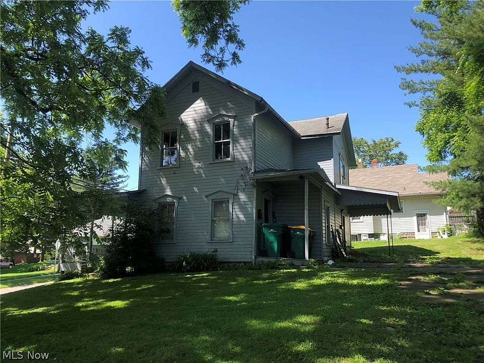 1st image of 142 Prospect St
