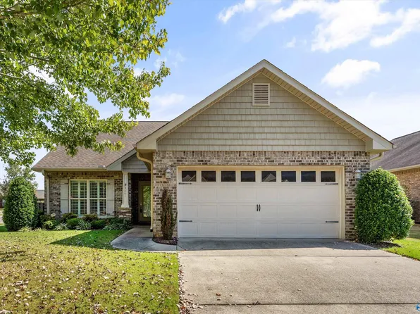 3001 Watchhill Dr, Owens Cross Roads, AL 35763