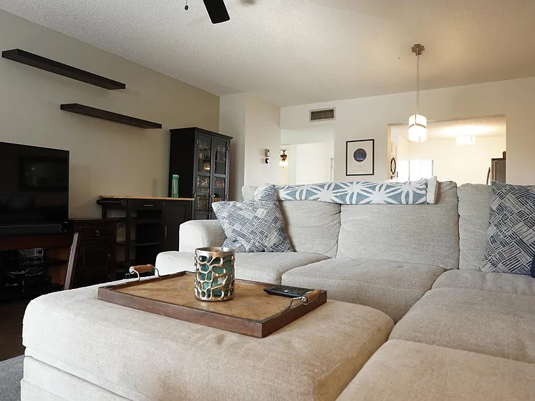 100 Pelican Pointe Dr #103 — Photo 11