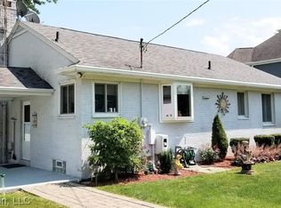 5045 Pointe Dr, East China, MI 48054