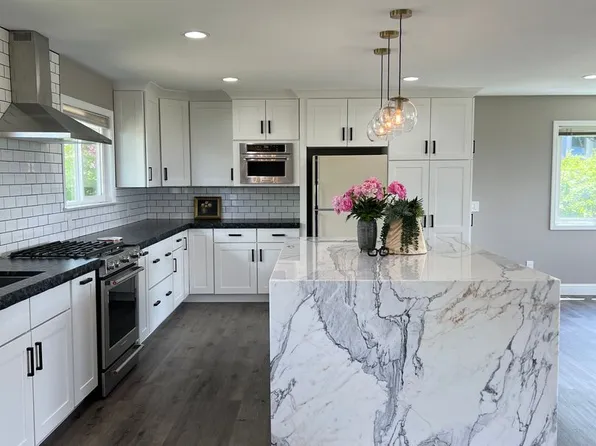 7370 Pembroke Dr, Reno, NV 89502