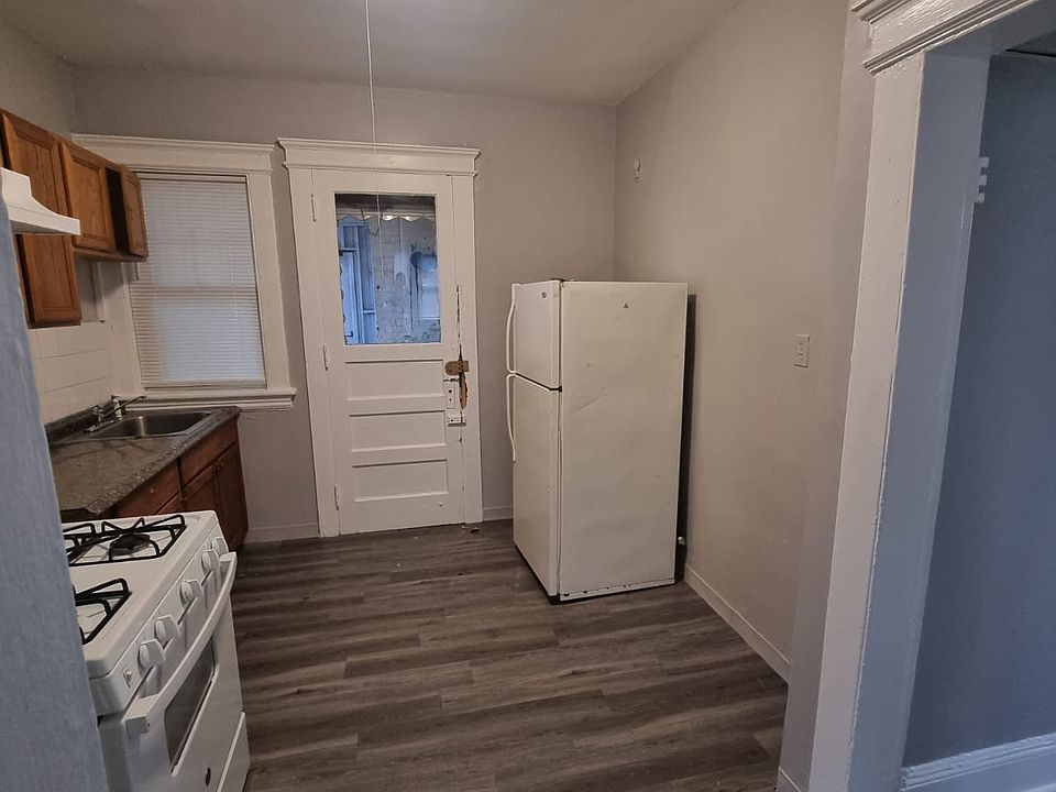 1st image of 50 Wood Ave APT 2